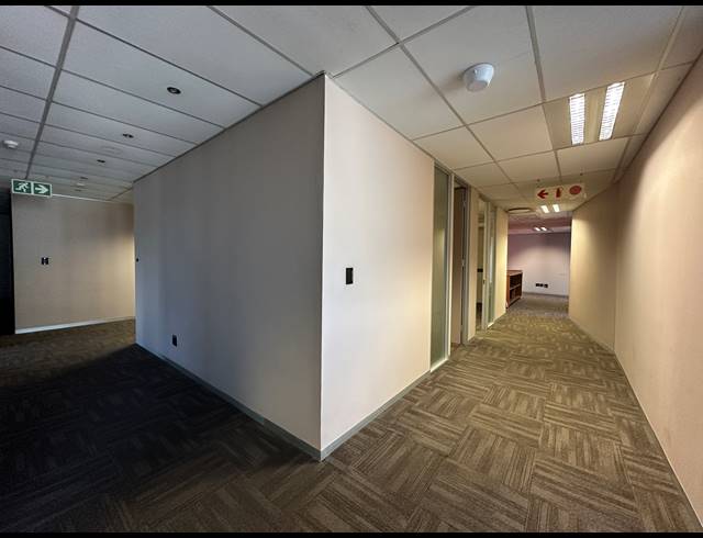 509.30M² OFFICE TO LET IN HIGHVELD